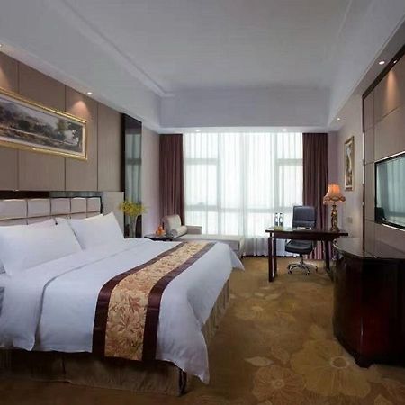 Vienna International Hotel Guangdong Zhongshanbei Station Zhongshan  Esterno foto